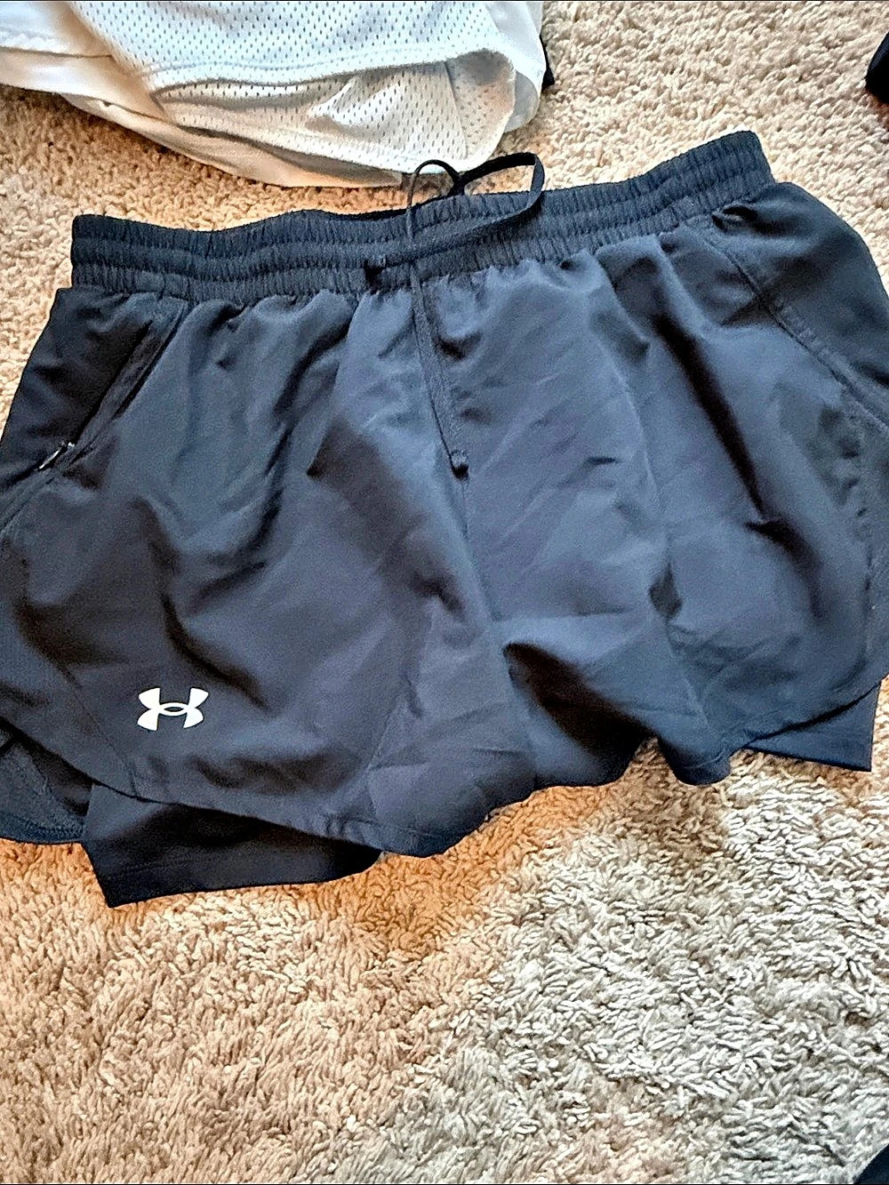 Under Armour Launch 5" Shorts Athletic Shorts in Black Size Medium